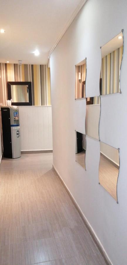 Hostal Oxum Madryt Zewnętrze zdjęcie